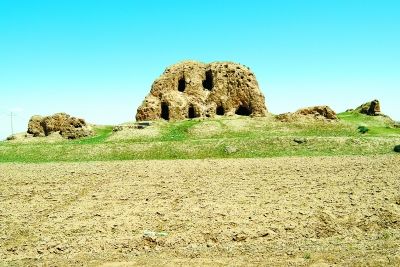 烏蘭察布明長城邊發現4公里“新長城”