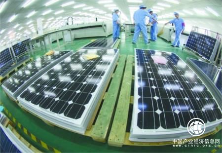 光伏制造業規范化發展遇難題