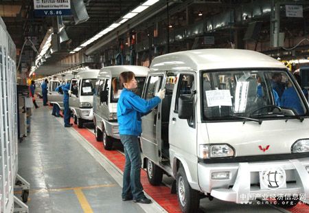 銷量奪冠 上汽通用五菱發放10億元購車補貼