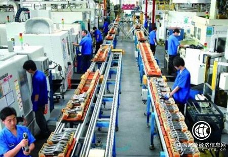 工業利潤又見“煤飛色舞” 上下游行業分化加劇