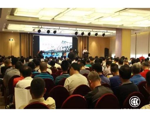 胡懷福：攜手推進報業和紙業融合發展新型戰略關系