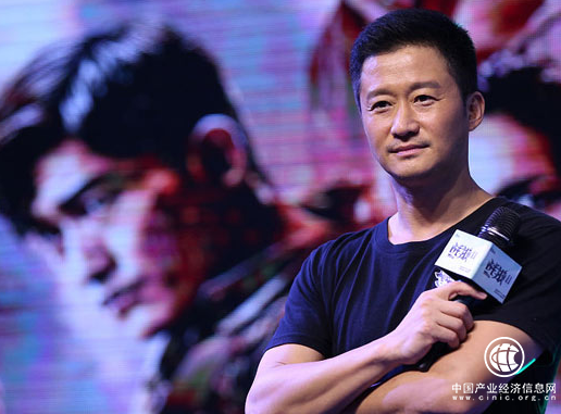 戰狼2的成功離不開謝楠的“大不了我還有一個小房子，電影賠了我養你！”