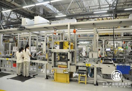 上半年長三角兩省一市制造業加速回暖