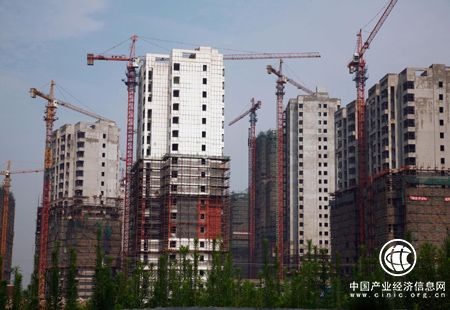 房地產投資連續3月回落 后期仍會加大調控力度