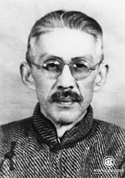 以健筆寫柔情 以健筆寫柔情