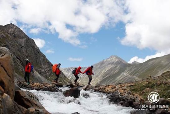 陳坤2017行走的力量圓滿收官 有心之路將一直延續 陳坤2017行走的力量圓滿收官 有心之路將一直延續
