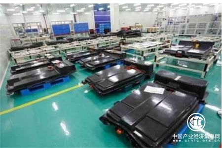 中微型純電動車需求增加 上半年動力電池銷量基本平穩