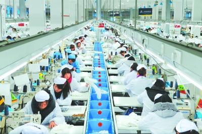 甘肅打造“一帶一路”大通道市場新節點 提升競爭新優勢