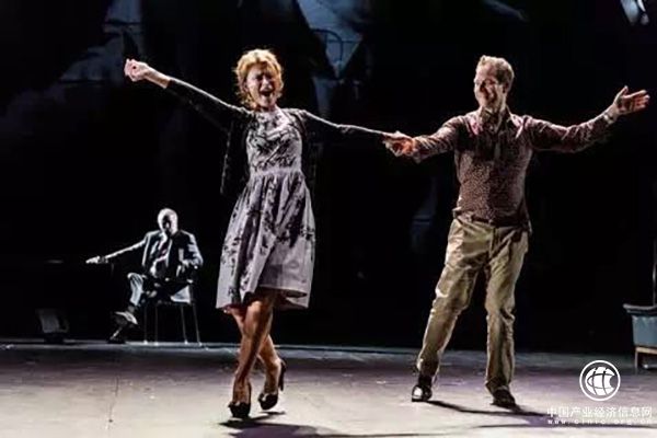 話劇《命運之影》如何再現諾獎得主奧尼爾的家庭生活