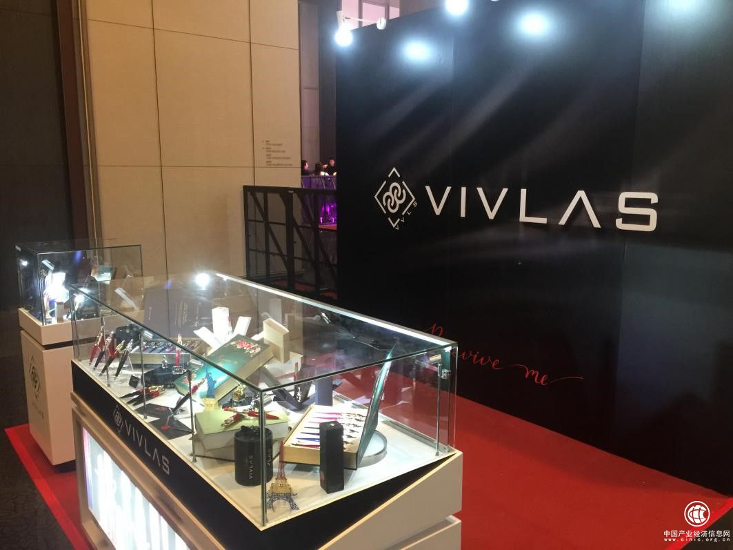 VIVLAS見證驚喜，VIVLAS揭秘微博時尚盛典的臺前與幕后