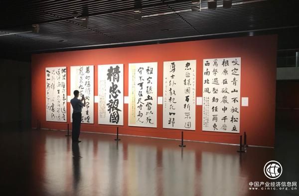 “軍之魂”書法展上海舉行，烙印“上馬擊胡，下馬草檄”風范