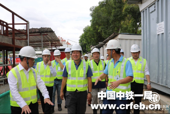 走基層 海外項目系列報道之四 守得云開見月明