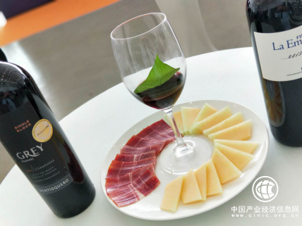 東元發酵火腿驚艷糖酒會 雛鷹農牧高端化戰略賺足眼球