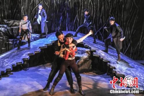 繁星戲劇村話劇《狼》升級歸來 新演員陣容挑戰極限