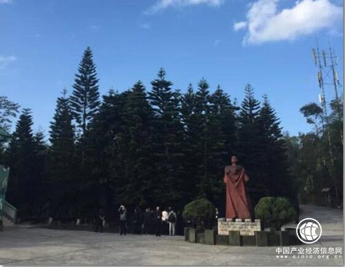 共同譜寫報業紙業發展新篇章