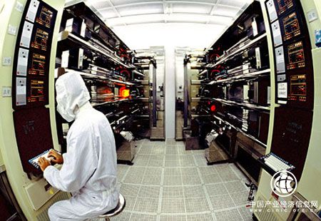 核心競爭力提升 我國電子信息產業不再“缺芯少魂”