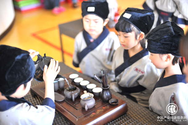 創業13年，開館300家，深耕傳統國學，童學館李廣斌要影響100萬個家庭，培育世界英才