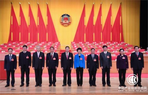 海南新一屆省政協領導班子選舉產生 毛萬春當選省政協主席