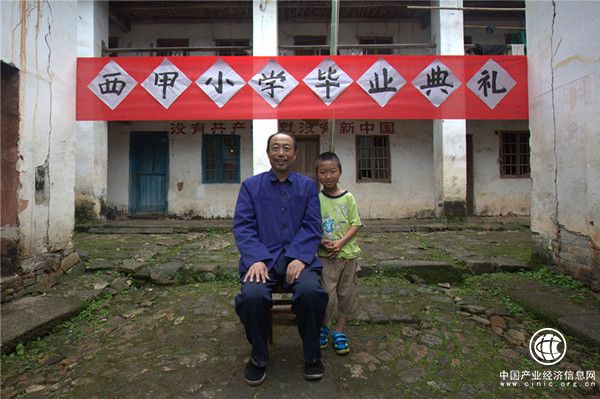 電影院里找不到《一個人的課堂》，但有很多人在關心它