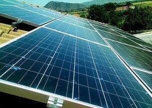 印度擬對進口太陽能電池板征收高額關稅引發爭議