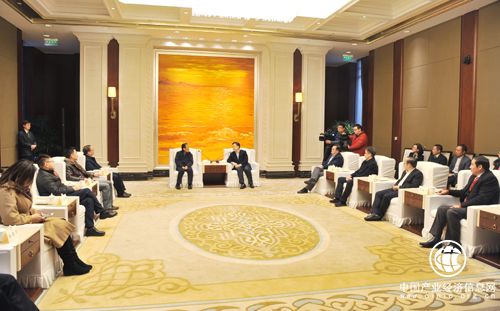 王澤山院士到江陰申達集團考察調研并授課