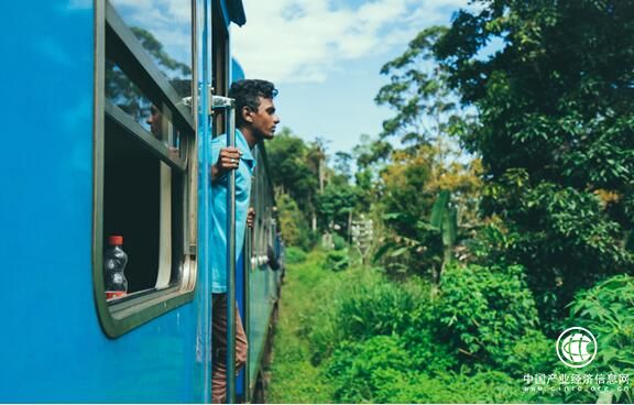 天巡skyscanner: 新年火車駛向浪漫旅程，你想體驗的精彩都在路上