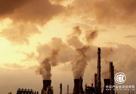 大氣污染防治進入攻堅期 重點調整能源結構和產業結構