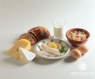 產后怎么樣可以豐胸？女人斷奶后這么豐胸有效果