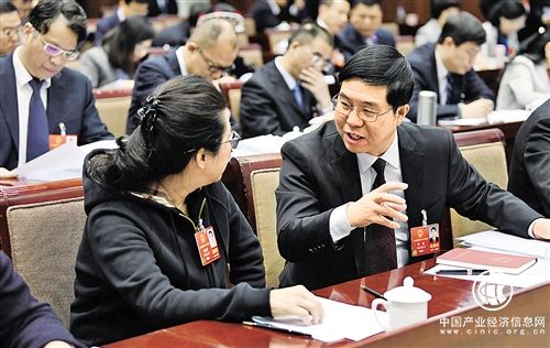 代表委員熱議應對人口老齡化——從國情出發保障老有所養