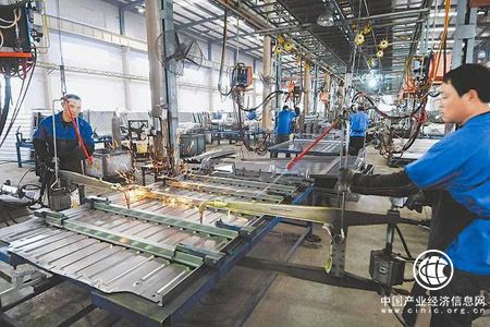 前8月四川規模以上工業增加值同比增8.1%