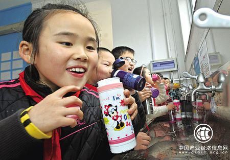 關愛孩子校園用水健康，九牧和你一起行動！