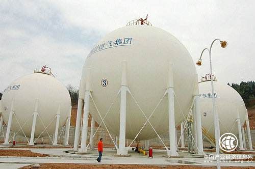 緩解“氣荒”保障供應 專家呼吁完善天然氣儲氣調峰體系