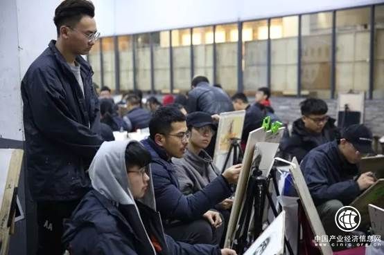 吳越畫室精英雙培班：實現學員夢想雙保險