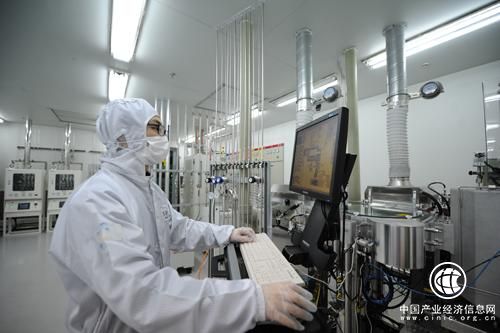 1-2月我國電子信息制造業增加值同比增長12.1%