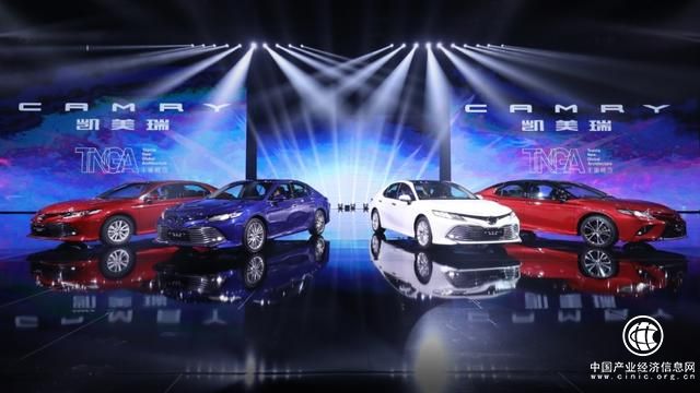 有顏值偏靠實力，豐田C-HR、奕澤IZOA強勢攪局小型SUV市場