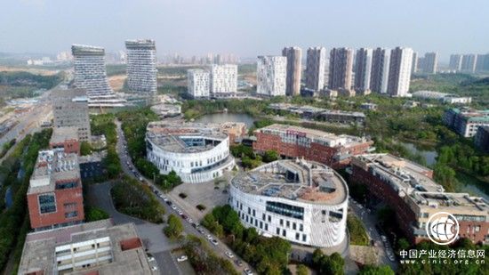 中國光谷：而立之年，一座新城崛起