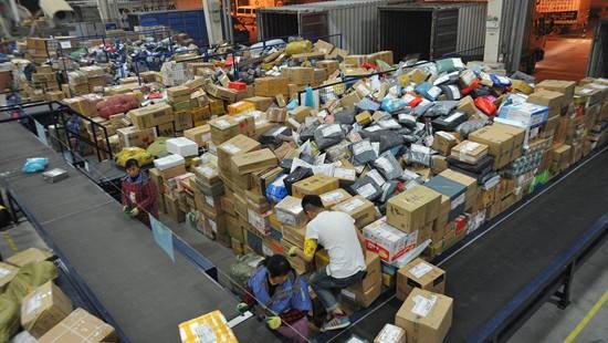 快遞業再迎新零售助力 量價齊升逾4億元大單 布局5只概念股