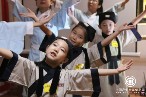 第三,永不止步。