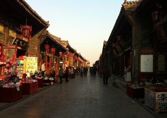 國內旅游市場成消費領域亮點 “古城”“古鎮”游激活消費新活力