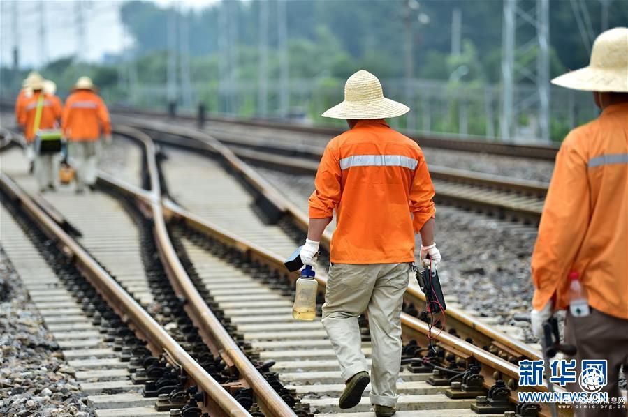 消失、細化、新生——40年職業變遷背后的起伏人生