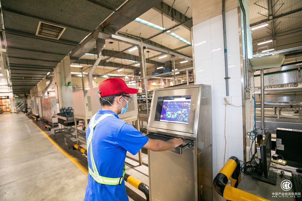 Line view對生產進行直播,隨時追溯問題源頭,確保產品質量.jpg