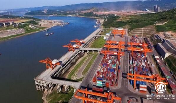 向改革要動力 釋放制度活力 重慶自貿區敢試敢闖敢創新