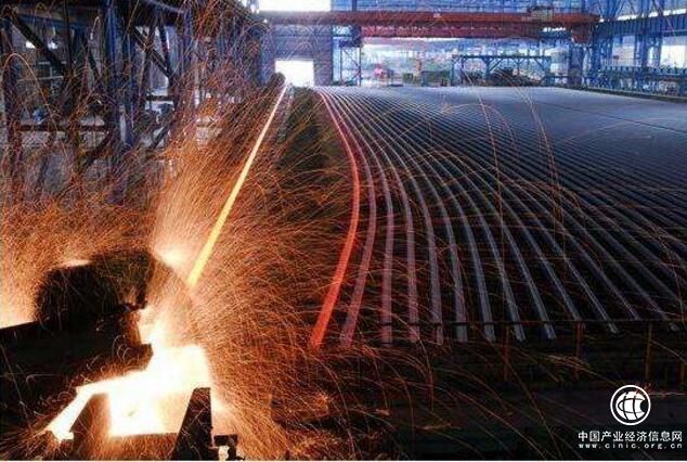 武鋼自主研發“淬火軌”運了800噸到東南亞鋪鐵路