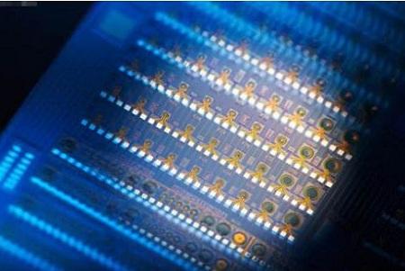 全球硅片大廠商提價 芯片新一輪漲價又在路上？