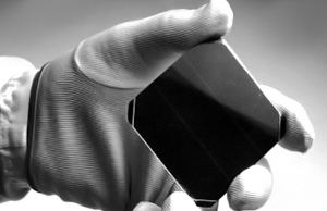 光伏材料價格止跌企穩 龍頭企業多舉措“御寒”