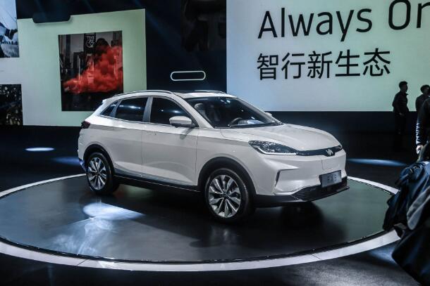 威馬EX5按期交付 造車新勢力已具量產能力