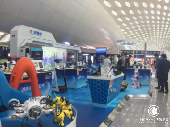 加推人工智能名片持續賦能企業，亮相2018深圳國際雙創展