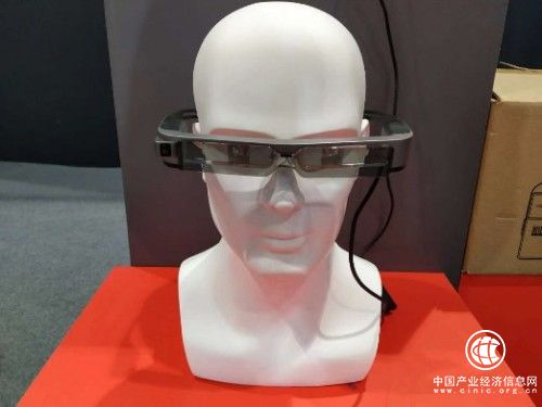 愛普生增強現實智能眼鏡助力2018京東全球智能物流峰會