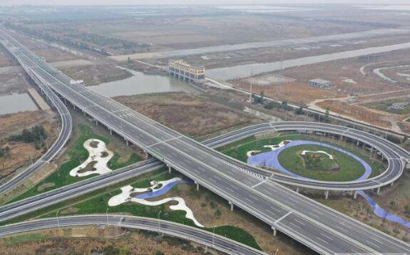 打通沿海“大動脈”浙江沿海高速公路正式通車