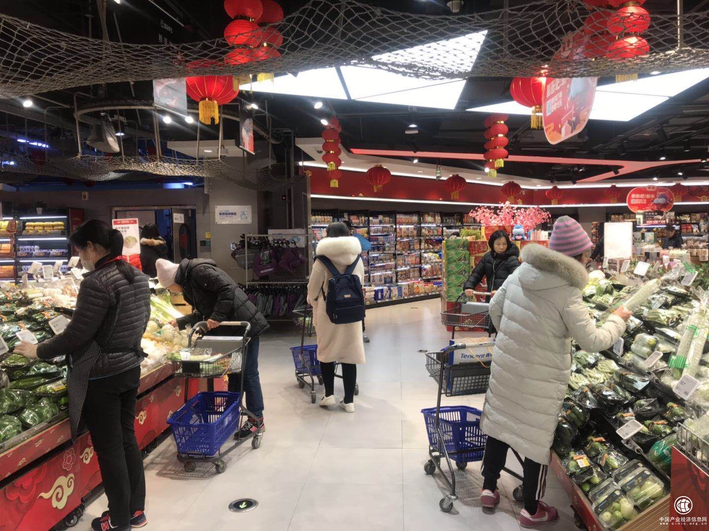 節前西紅柿價格翻倍，新發地外地緊急調運保供應